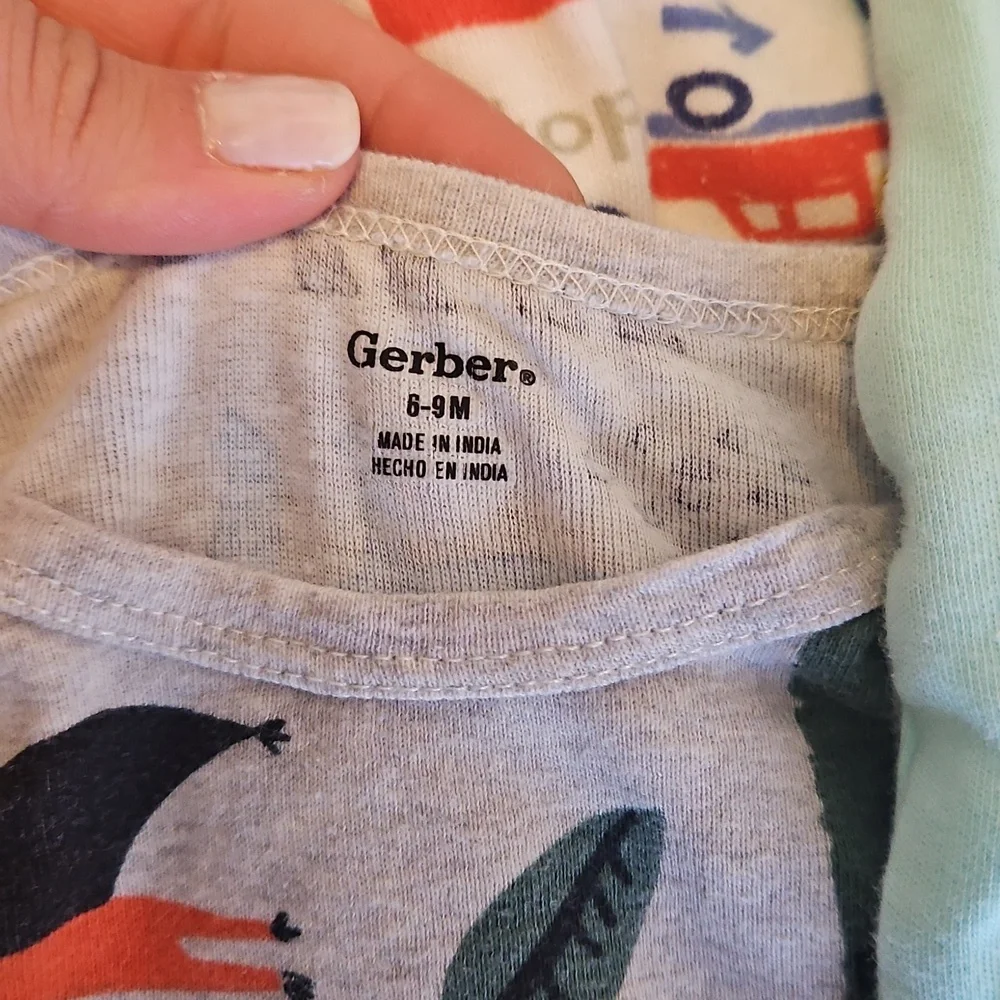 Lot Of Baby Boy Onesies Size 6-9 - Picture 2 of 5